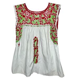 MI Golondrina Floral Traditional Mexican Hand Embroidered Flores Top Size Small